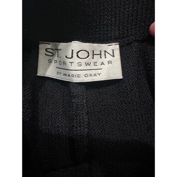 St. John Women's Santana Knit Black Pleated Tapered, Cropped Pants Pockets, 10 - Picture 2 of 9